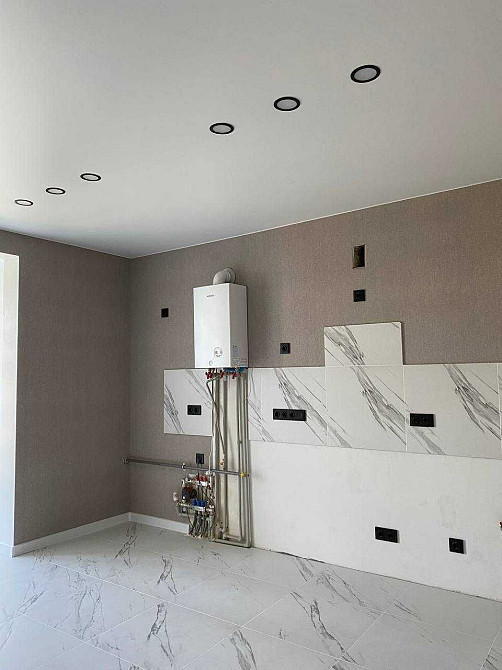 Дуже класна Євро 2кк з ремонтом. Меблюй і живи. Локація поруч з п Ирпень - изображение 4