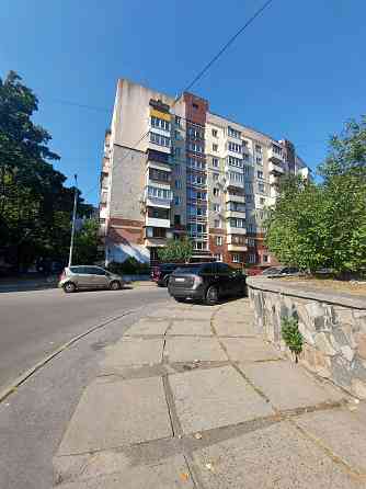 Квартира в екологічному та зручному районі. Виноградар. пр-т Гонгадзе. Киев