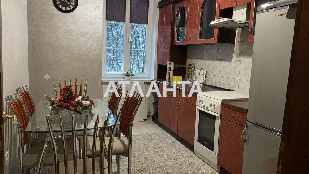 Оренда трикімнатної квартири поруч з Стрийським парком Львів - зображення 1