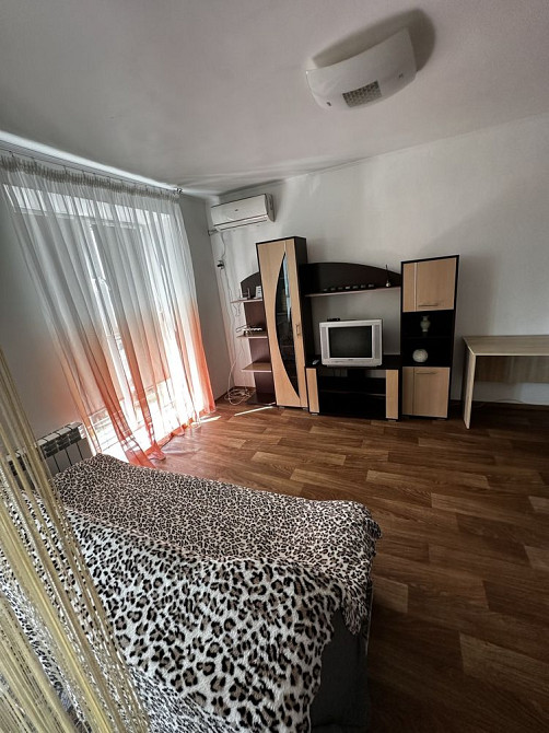 Сдам на 1-2 месяца Ляхова 10 с кондиционером центр Полтава - зображення 2