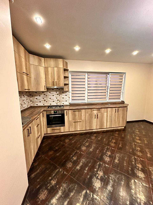 Довгострокова оренда просторої квартири у новобудові міста Винники Винники - изображение 7