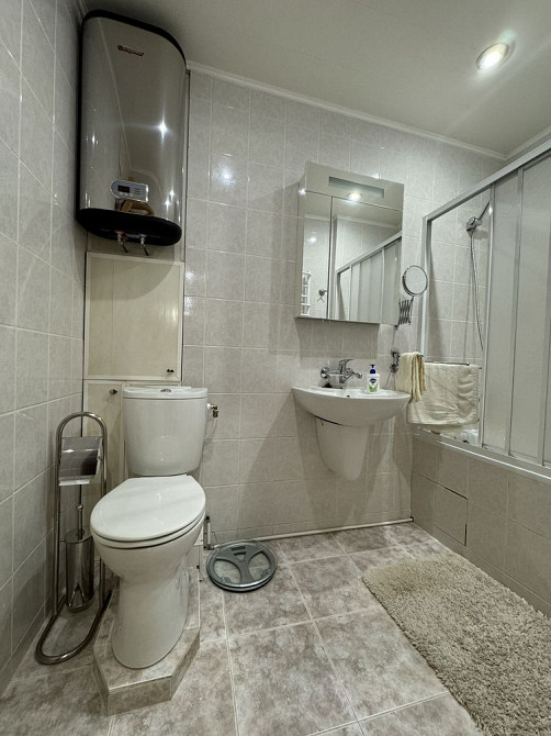 Оренда топової трикімнатної квартири, центр міста , всім оснащена Черкассы - изображение 4