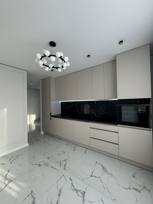 Продам свою квартиру з дизайнерським ремонтом! Я власник! Ірпінь - зображення 2