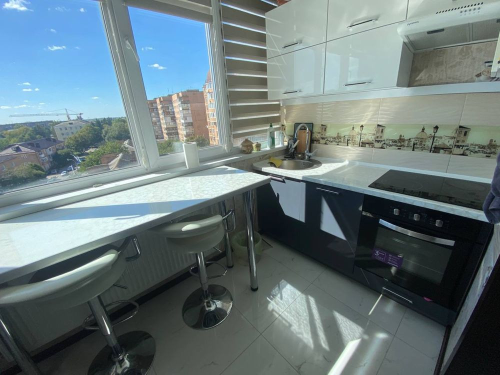 Доглянута та простора квартира в ЖК Набережний Квартал» Ровно - изображение 4