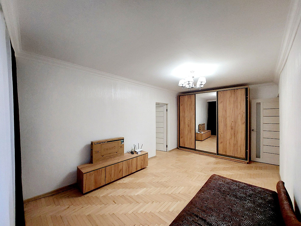 Здається 2км кв вул. Небесної Сотні кафе"Екватор" Черновцы - изображение 2