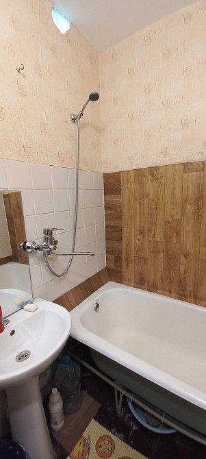 сдам 1 ю квартиру Кам`янське (Запорізька обл.) - зображення 2