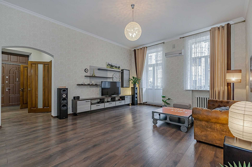 Лютеранская ул., 7/10. Аренда, 3-комн., 100 кв.м. Без комиссии! Киев - изображение 1