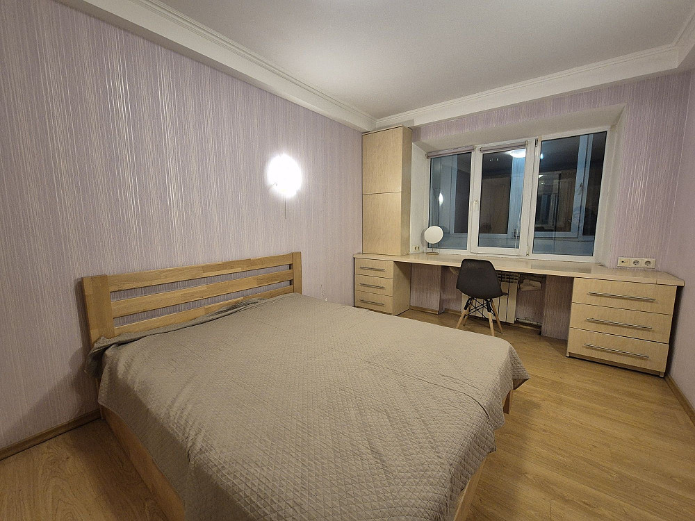 Є світло! 2к квартира біля Ботсаду, М Університет, Саксаганського 88о Киев - изображение 1