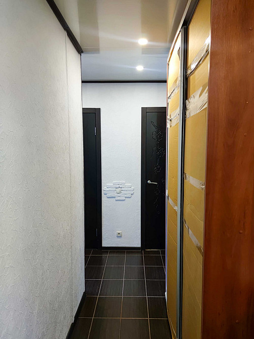 Трехкомнатная квартира в центре города  Новомосковск (Самар) Новомосковськ - зображення 6