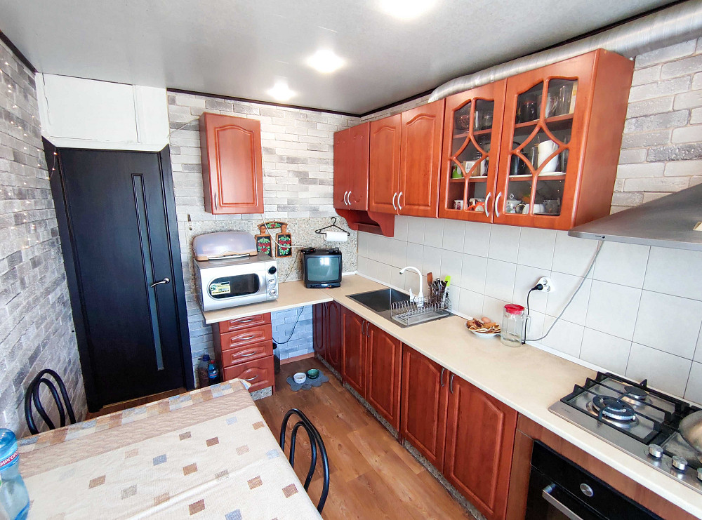 Трехкомнатная квартира в центре города  Новомосковск (Самар) Новомосковськ - зображення 2