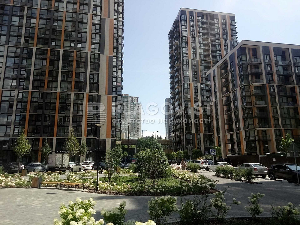 Продажа  Маккейна Джона (Кудрі Івана) 1 Французький квартал 2 Київ - зображення 3