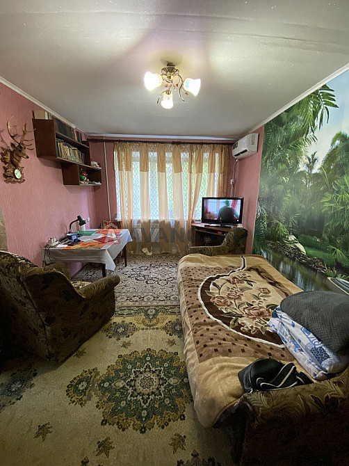 Продам затишну квартиру Кам`янське (Запорізька обл.) - зображення 1