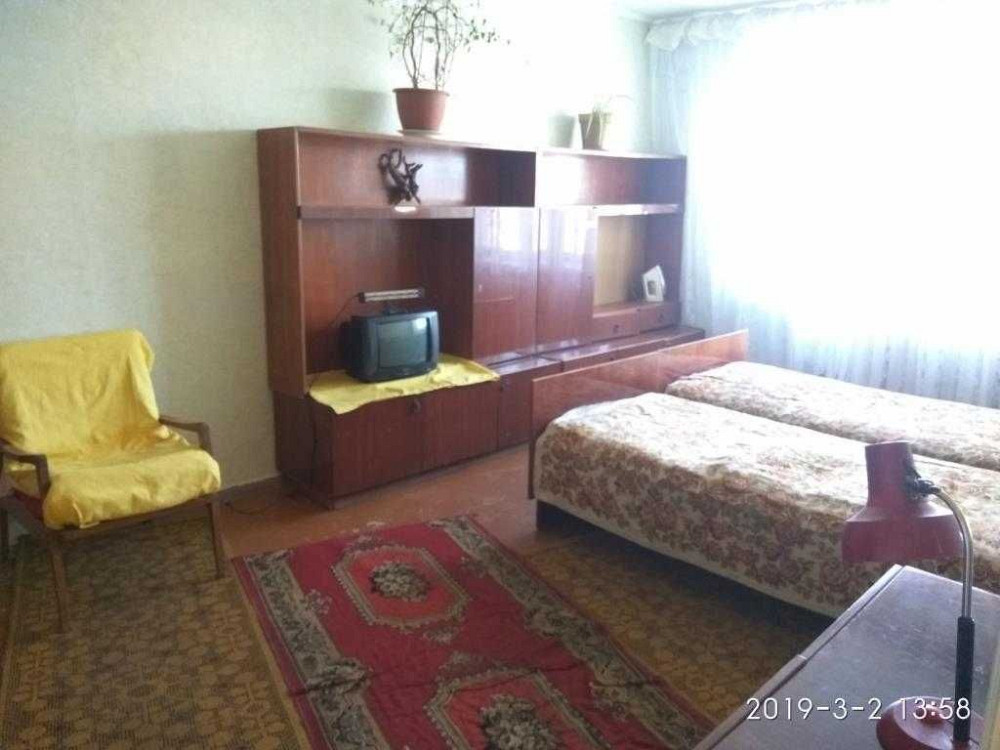 Однокімнатна,30 кв.м. Ювілейний, без оплати комунальних, тільки світло Ровно - изображение 1