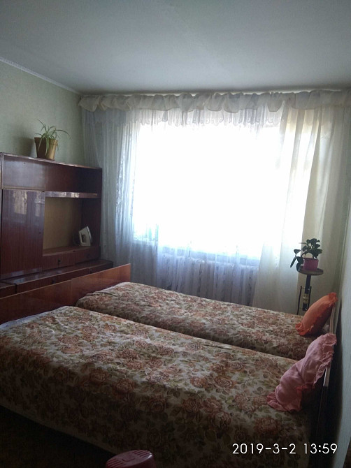 Однокімнатна,30 кв.м. Ювілейний, без оплати комунальних, тільки світло Ровно - изображение 4