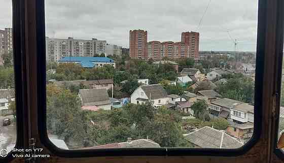 ПРОДАМ 3 кімнатну квартиру по ціні 2 кімнатної Бровары