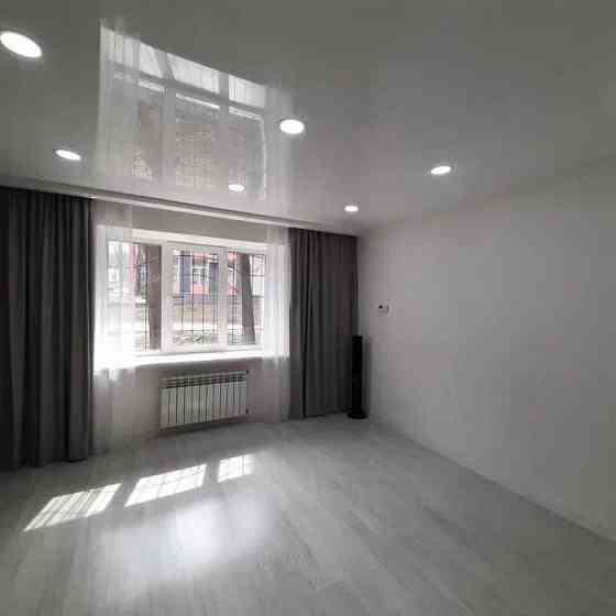 Продам 2 к квартира на пр. А.  Поля ( пр. Кирова )-Центр Дніпро