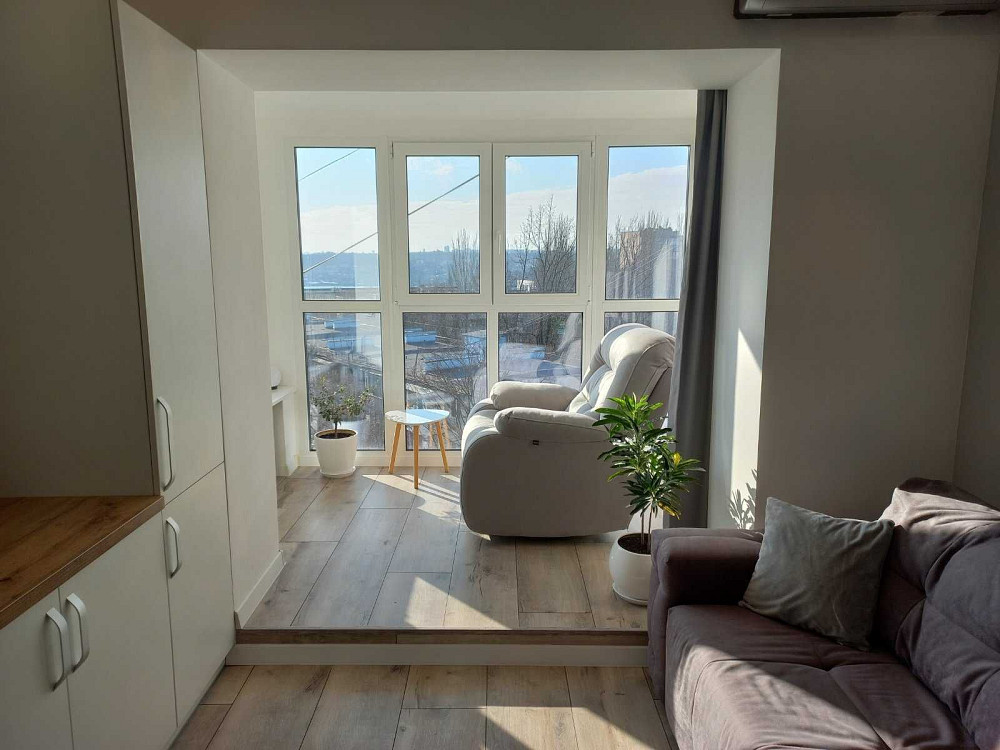 2-ком. квартира 55кв.м. на Набережной (Пляж, Радуга, Медуниверситет) Запоріжжя - зображення 1