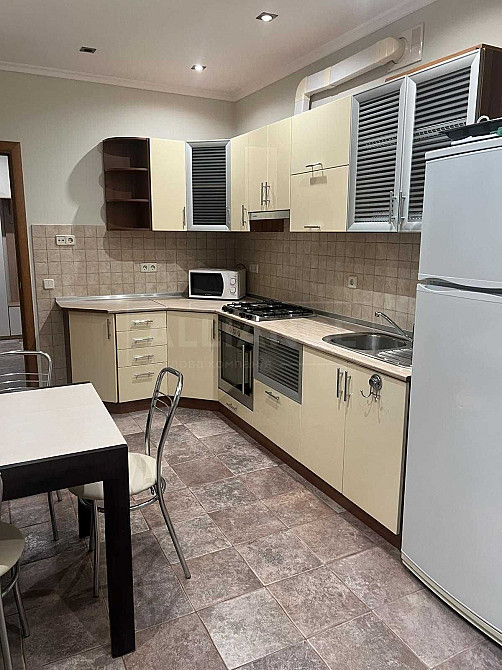 Оренда 2 кім. квартири в самому центрі міста по вул. Чорновола Івано-Франківськ - зображення 1