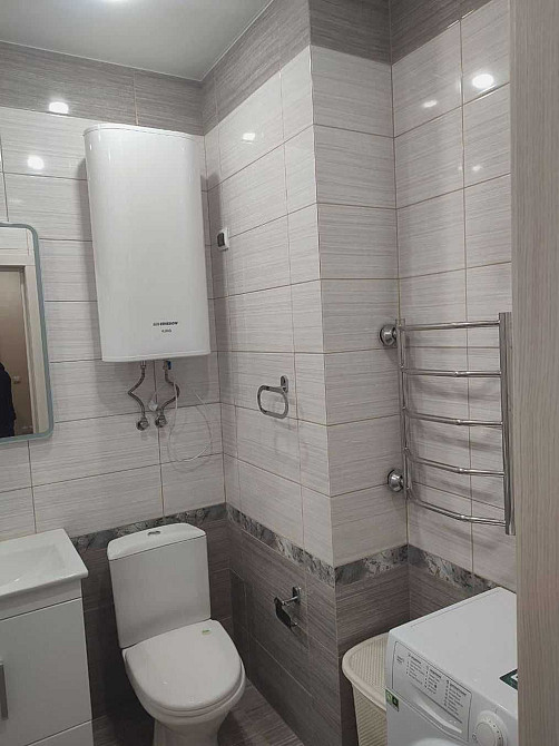 Сдам квартиру в аренду, духовой шкаф уже установлен!!!Ул. Космическая Дніпро - зображення 6