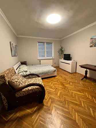 Продаж 1 кім. кв. вул. Грекова( Форум) Львів