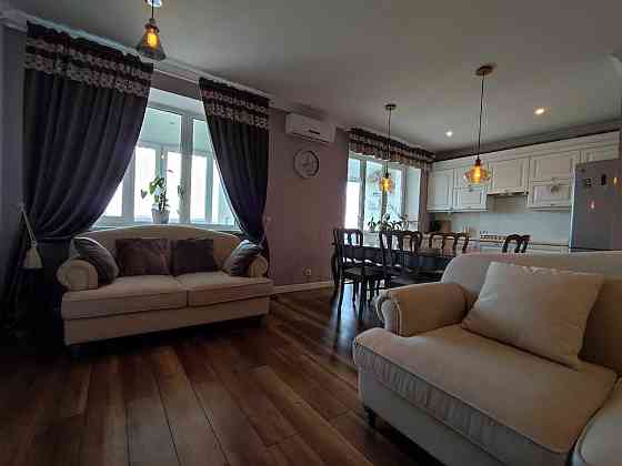 Продам видову 2-кімнатну квартиру в центрі! Ивано-Франковск