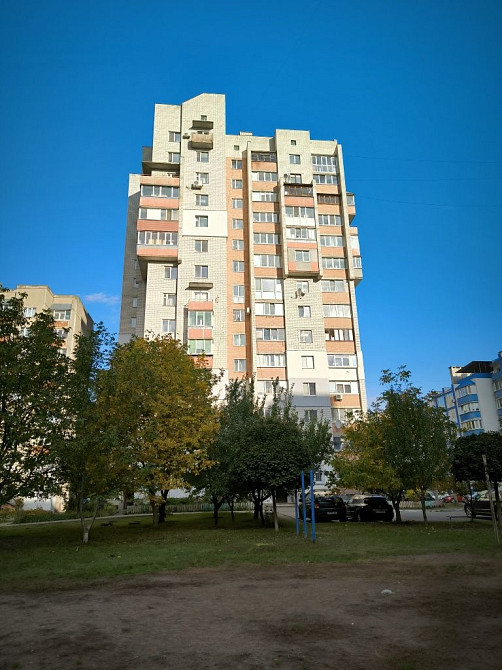 Простора Класна 3-кімнатна Квартира В Гарному Будинку Чернігів - зображення 1