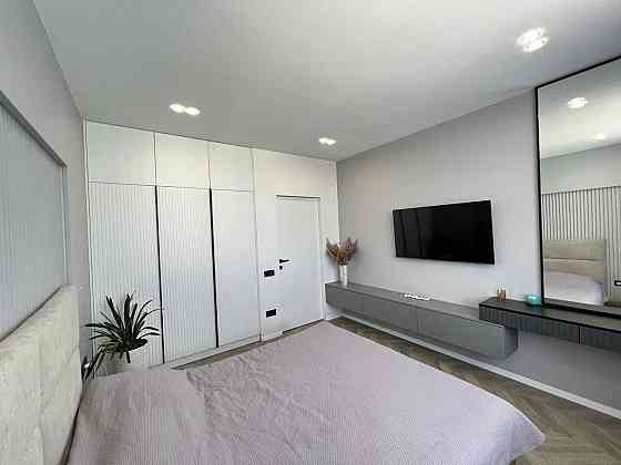 2-комнатная квартира с ремонтом на Таирова Одесса