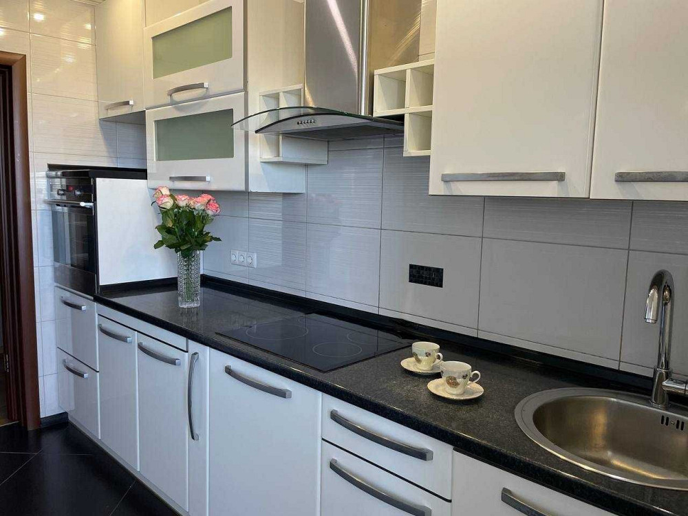 Продаж просторої 4 кімн. квартири на 2 Східному (2 Восточном) Кривий Ріг - зображення 2