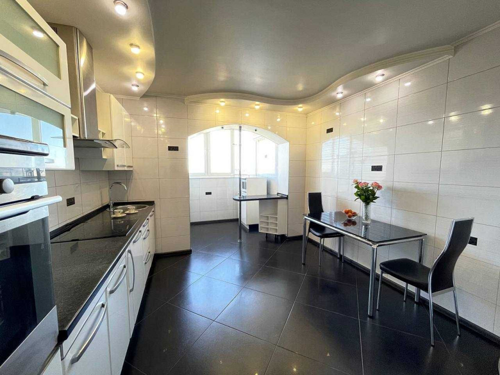 Продаж просторої 4 кімн. квартири на 2 Східному (2 Восточном) Кривий Ріг - зображення 3