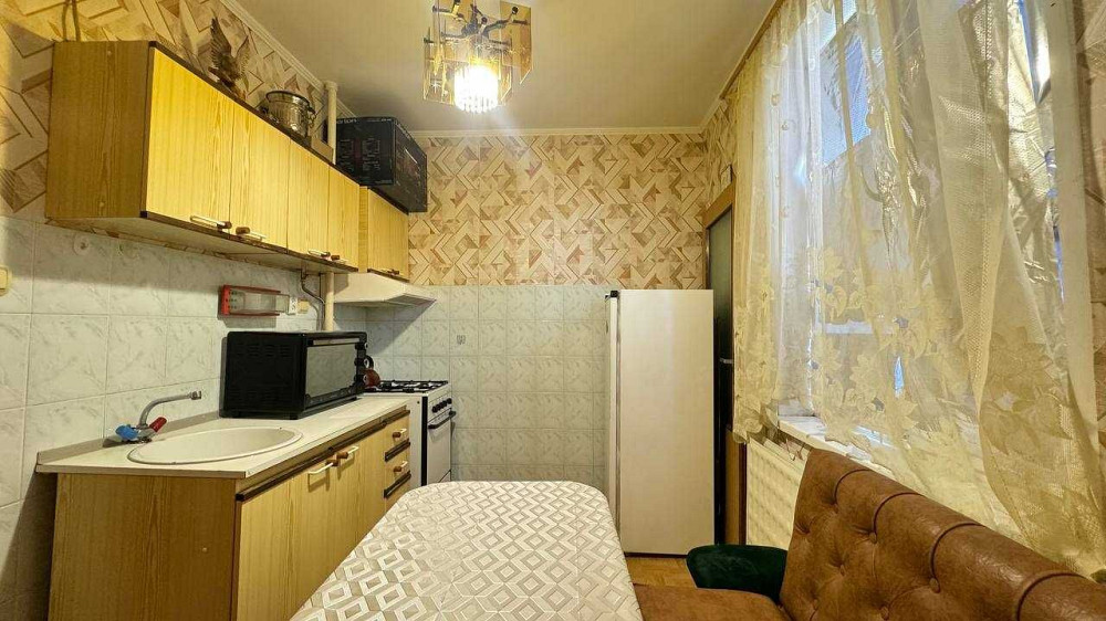 Продаємо 2-кімн. квартиру по вул. Всебратьське-2, р-н Макулан. Кривий Ріг - зображення 3