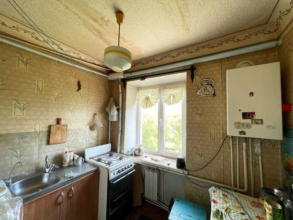 Продаємо 2-кім. квартиру з Автономним опаленням р-н ПГЗК (р-н ЮГОК) Кривий Ріг - зображення 4