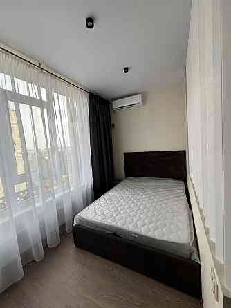 Світло не вимикають 24/7. Пр. Гузара 15А Киев