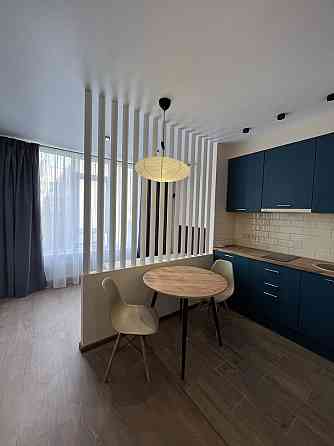 Світло не вимикають 24/7. Пр. Гузара 15А Киев