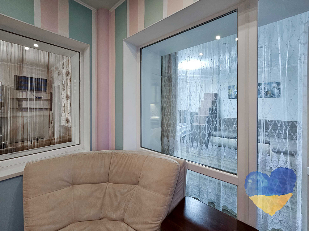 Простора 1-кімнатна квартира з автономним опаленням  в центрі! Чернігів - зображення 5