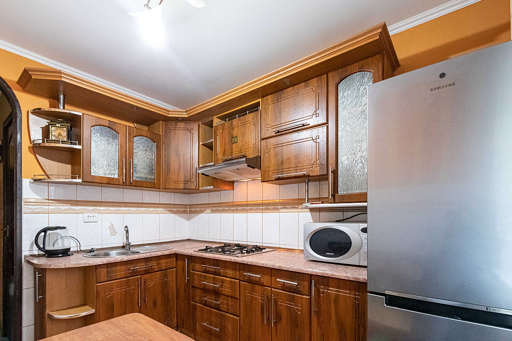 2-к. квартира з ремонтом, бойлером та лоджією за вул. Василя Стуса Івано-Франківськ - зображення 2