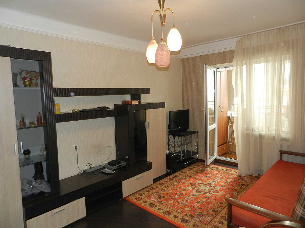 Оренда 1 кім. кв-ра Лісовий масив, вул.Ореста Левицького 8 м.Лісова Київ - зображення 1