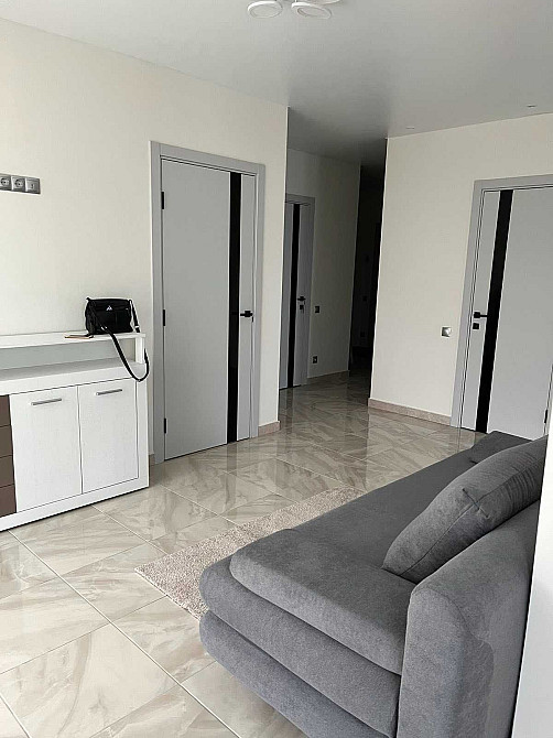 Актуальна оренда 1кім+кух.студіо новобуд Тернопільська є гараж Львів - зображення 3