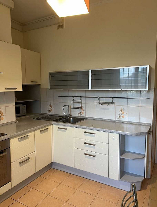 Здається квартира на довготривало по вул. Градинська Київ - зображення 2