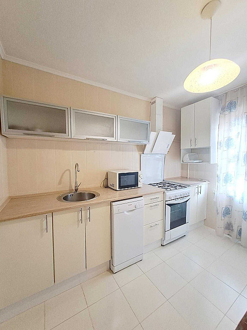 Автозаводська 89а, 3-к квартира, є газ, невисокий поверх! Kyiv - photo 1