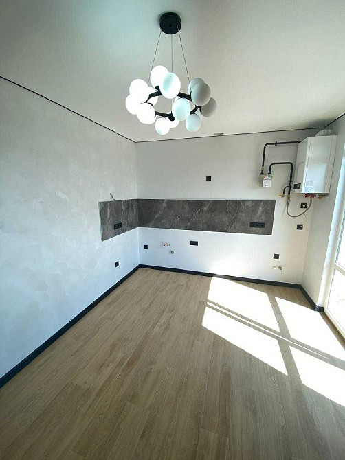 Продається 1к квартира 47м2 з ремонтом в престижному ЖК в центрі міста Івано-Франківськ - зображення 2