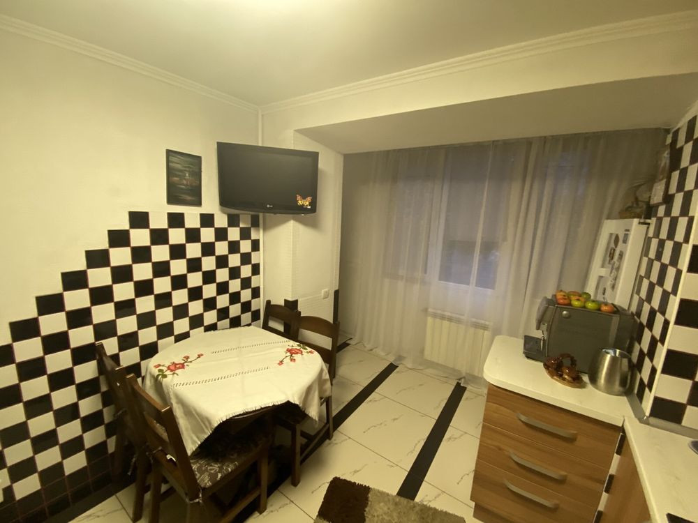 Квартира по проспекту Незалежності Черновцы - изображение 4