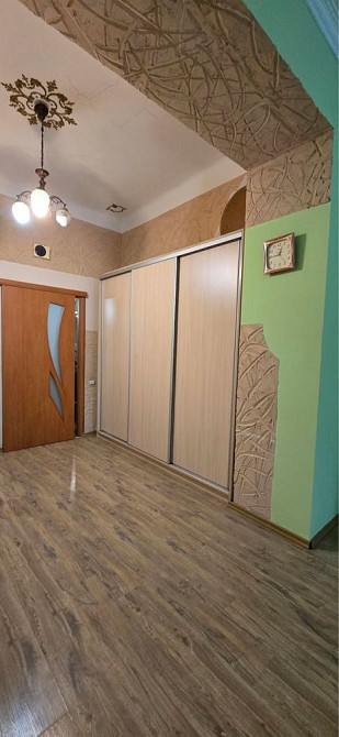 Продаж 1 кімнатна Марка Вовчка центр 43 м2 + підвал ТОРГ Львів - зображення 8