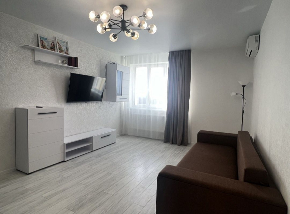 Однокомнатная квартира ЖК мира 3 новострой м индустриальная хтз Харків - зображення 1