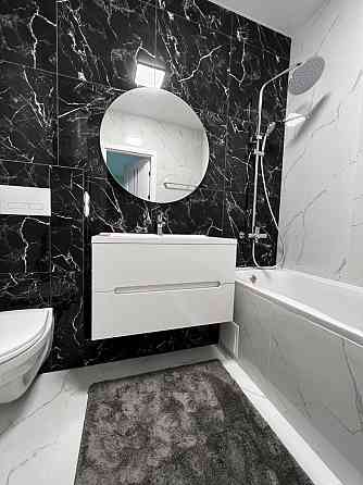 Шикарная 3к с большой кухней в Жемчужине Одеса