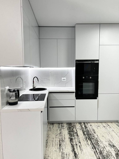 Шикарная 3к с большой кухней в Жемчужине Одеса - зображення 1