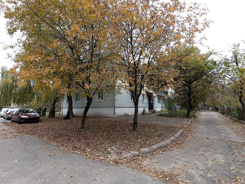 Продам 3-ком квартиру пгт. Ворзель ул. Ватутина 2, общ. 48,30 м2, ТОРГ Ворзель - зображення 1