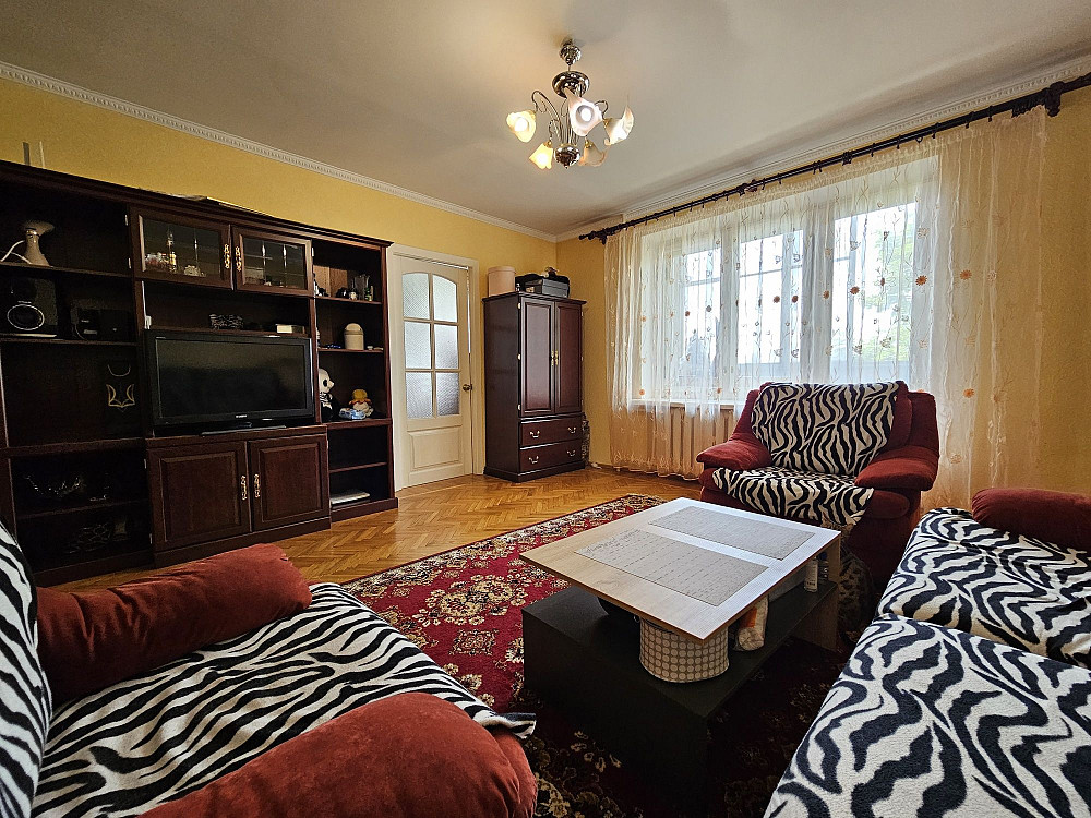 Продам 3 к кв с гаражом район Гагарина Дніпро - зображення 1