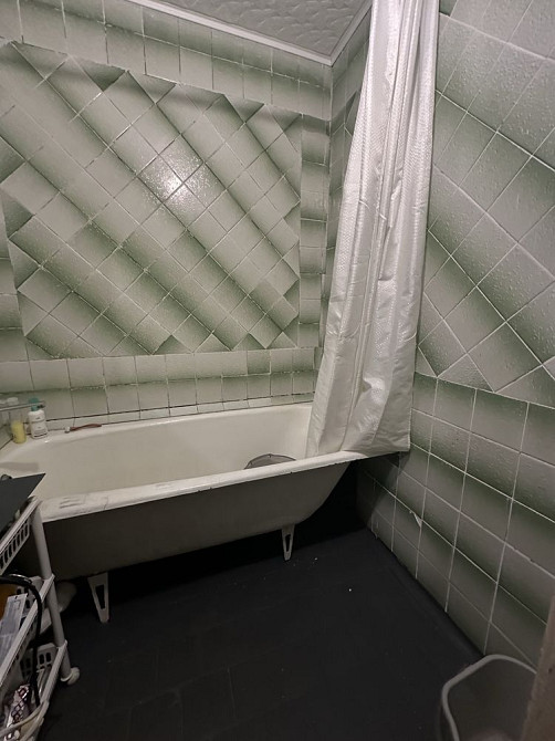 Продам простору трикімнатну квартиру в хорошому районі міста Ирпень - изображение 8