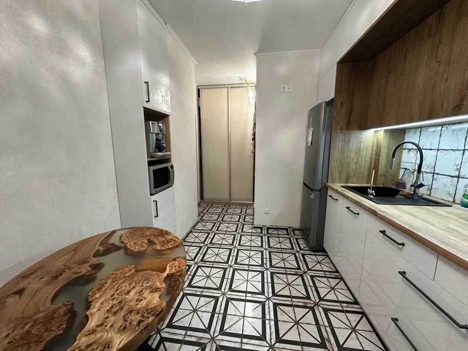 Продаж 3 кім квартири Деснянський Сержа Лифаря Київ - зображення 3