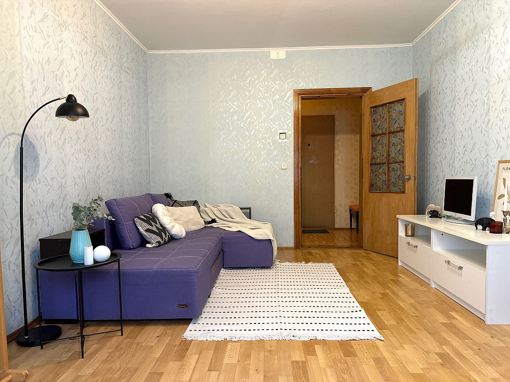 1к. квартира 43м2. Драгоманова 1Г. Ахматовой Пчелки Позняки Ашан Киев - изображение 1